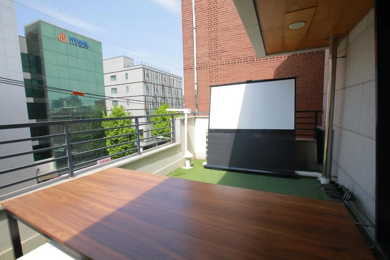 Sunyhouse Female Only Foreign Only Seoul South Korea